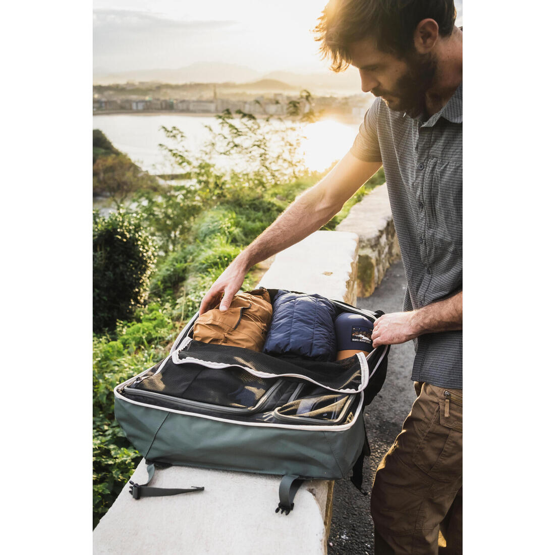 Sac à dos de voyage 40l - travel 500 organizer