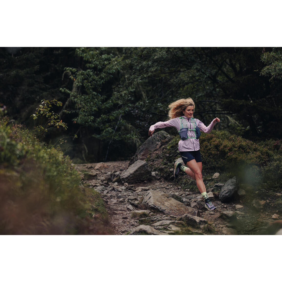 Sac trail running 8l femme vert menthe - vendu avec 2 flasques 500ml