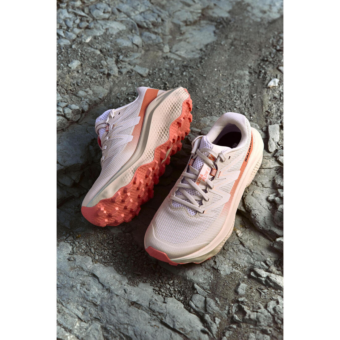 Chaussures de running trail femme, Salomon ultra flow, noir et
