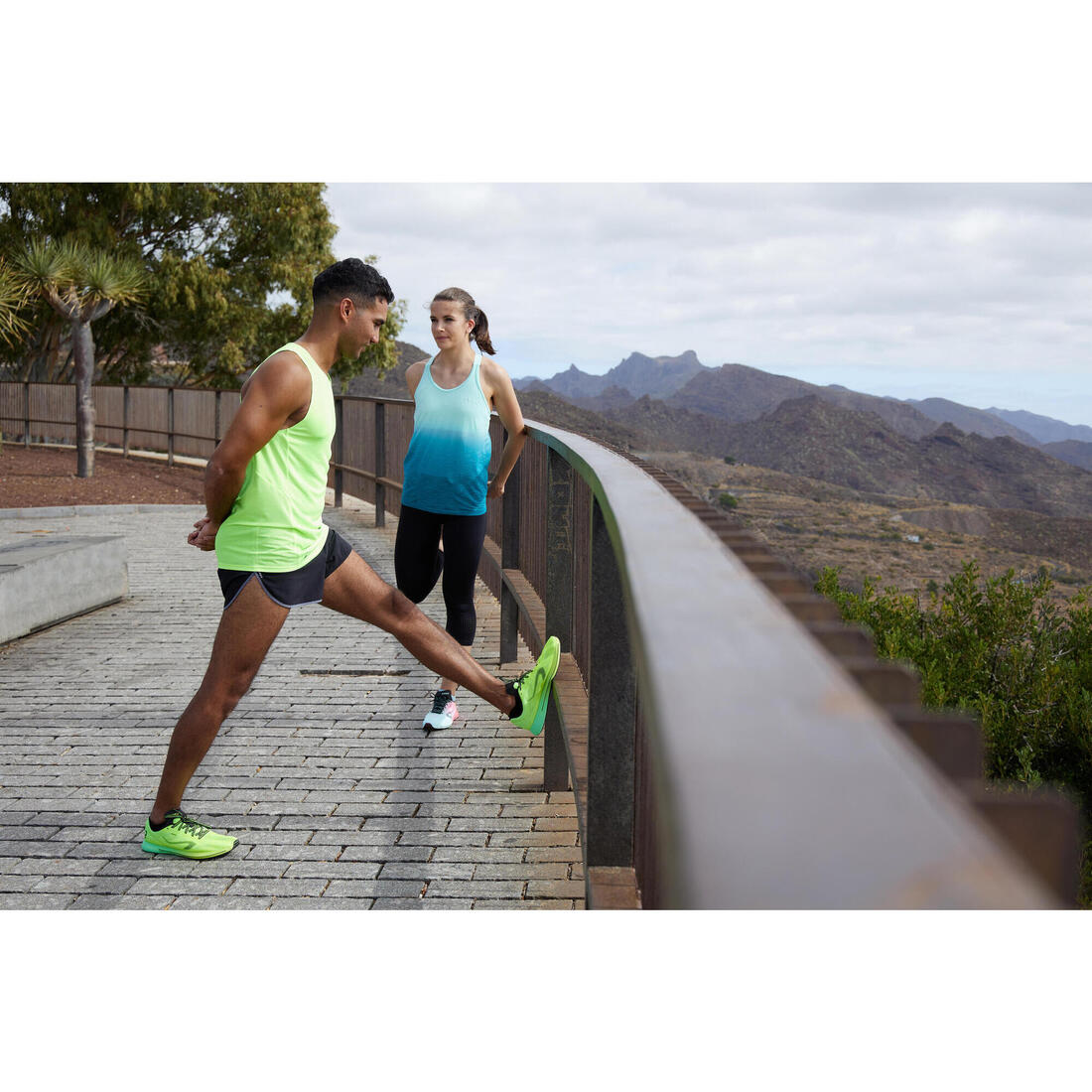 DEBARDEUR RUNNING HOMME RESPIRANT KIPRUN LIGHT