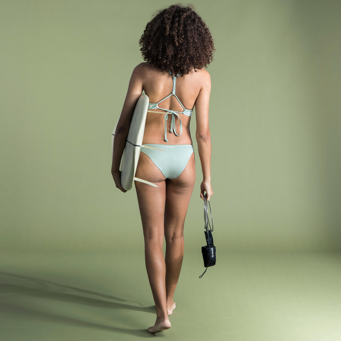 Bas de maillot de bain femme aly forme classique aux bords fins