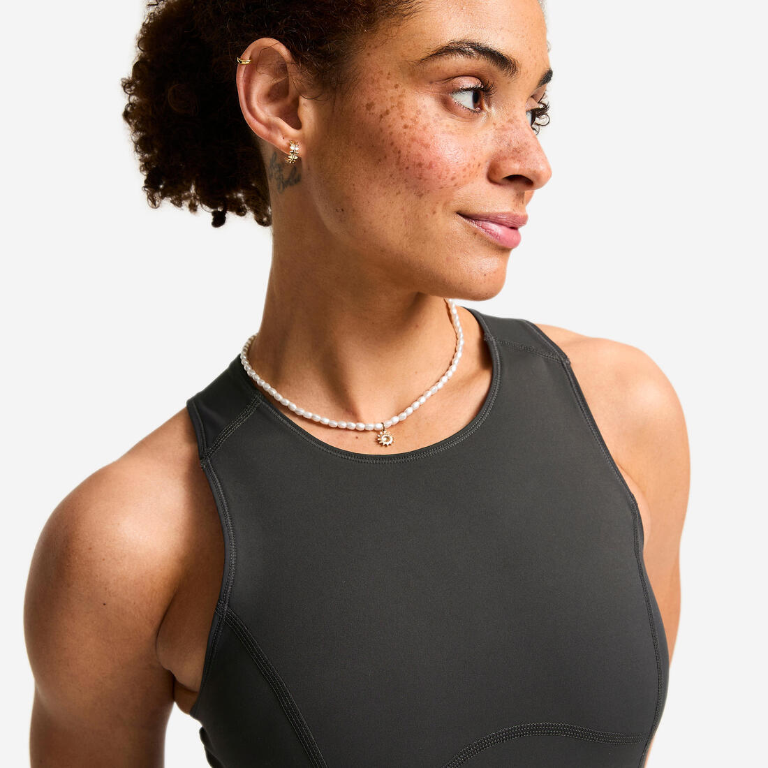 Débardeur de sport court galbant femme foncé