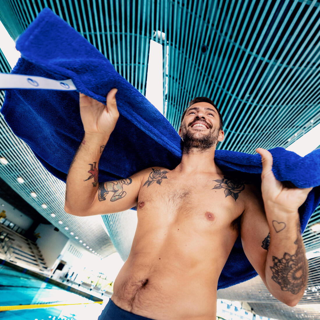 Serviette de bain microfibre ultra douce taille l 80 x 130 cm