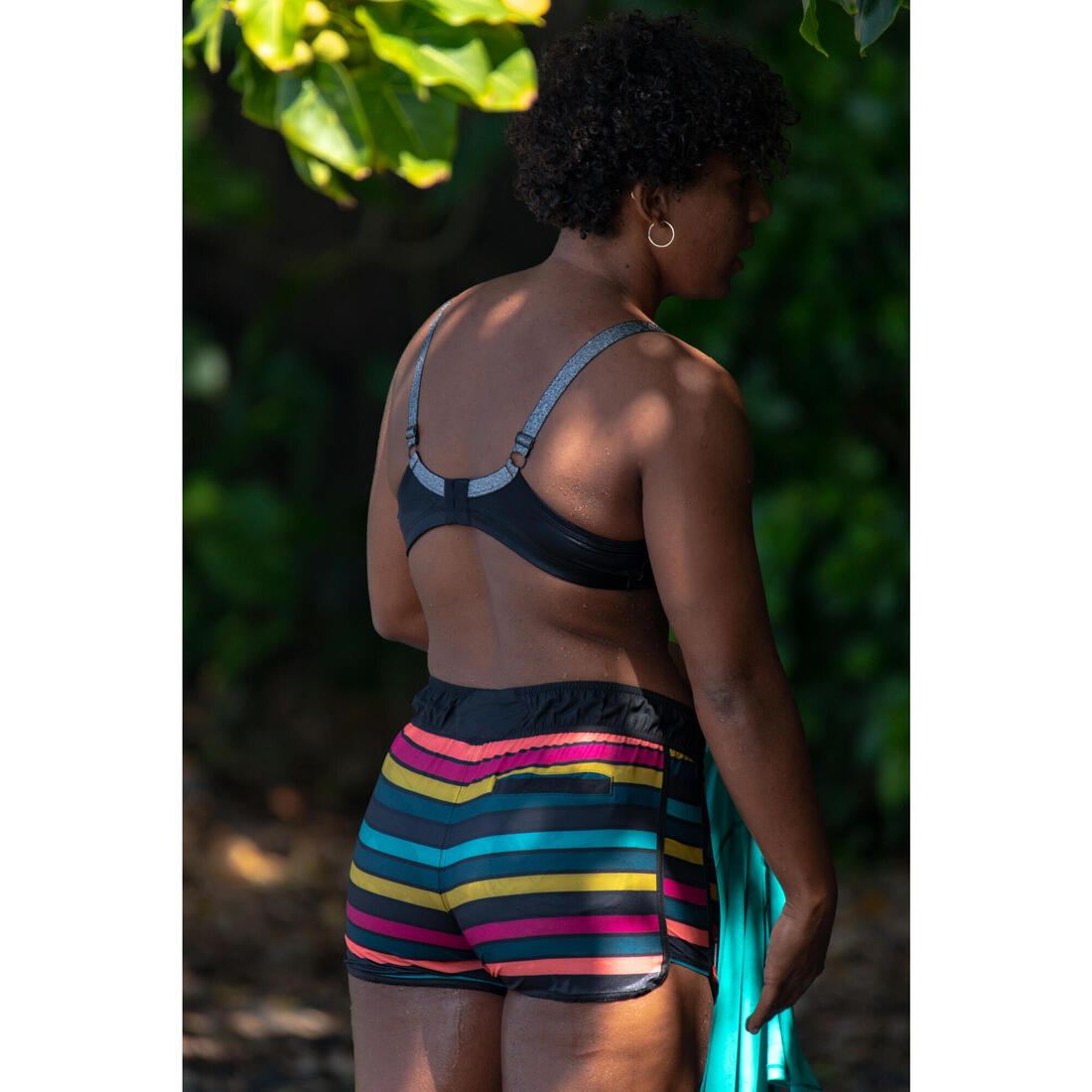 Boardshort surf femme TINI CORAIL avec ceinture élastiquée et cordon de serrage