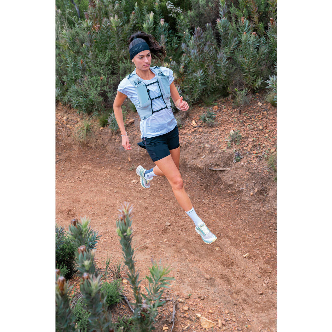 Sac trail running 10l mixte - vendu avec poche à eau 1l