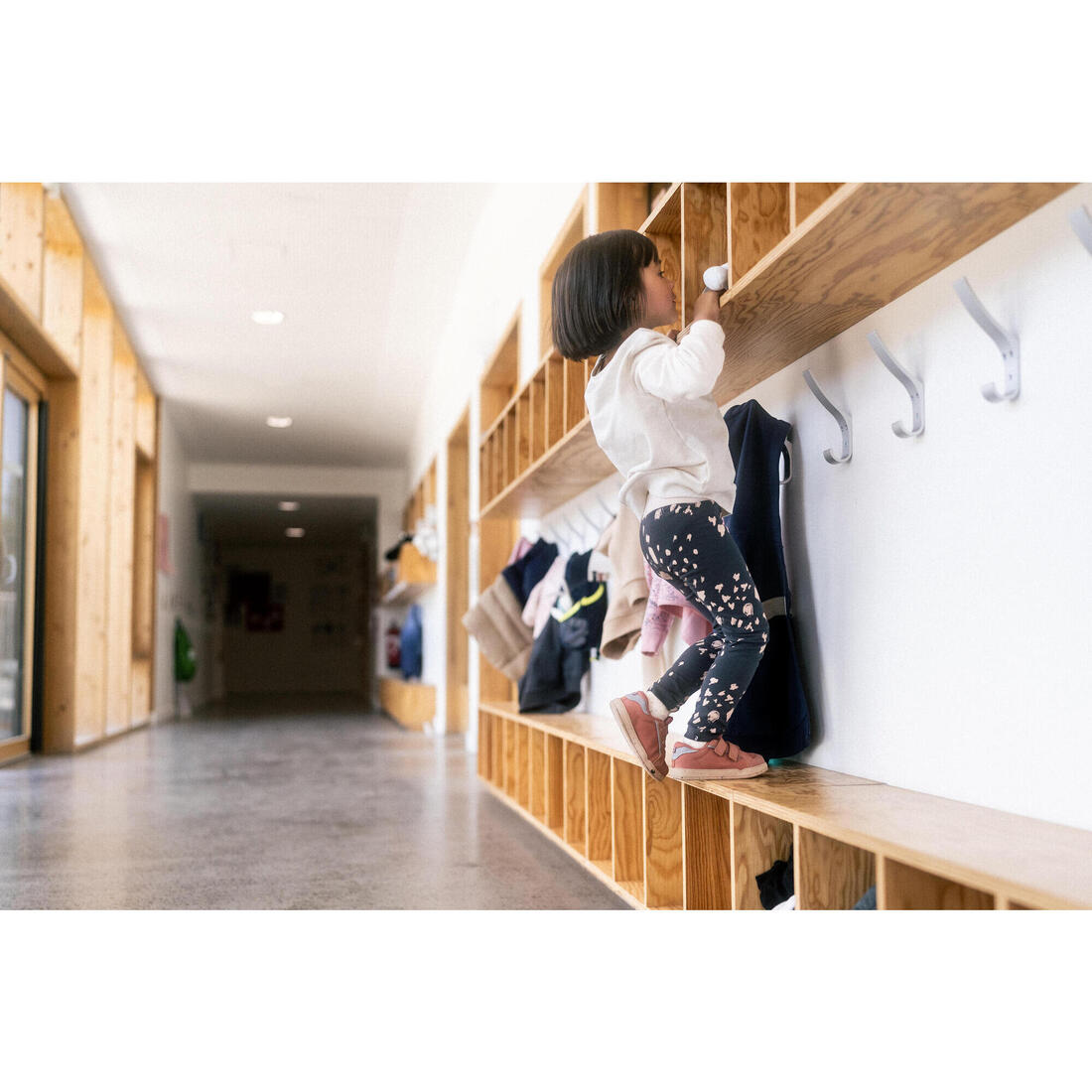 Chaussures de sport à scratch respirantes et confortables bébé