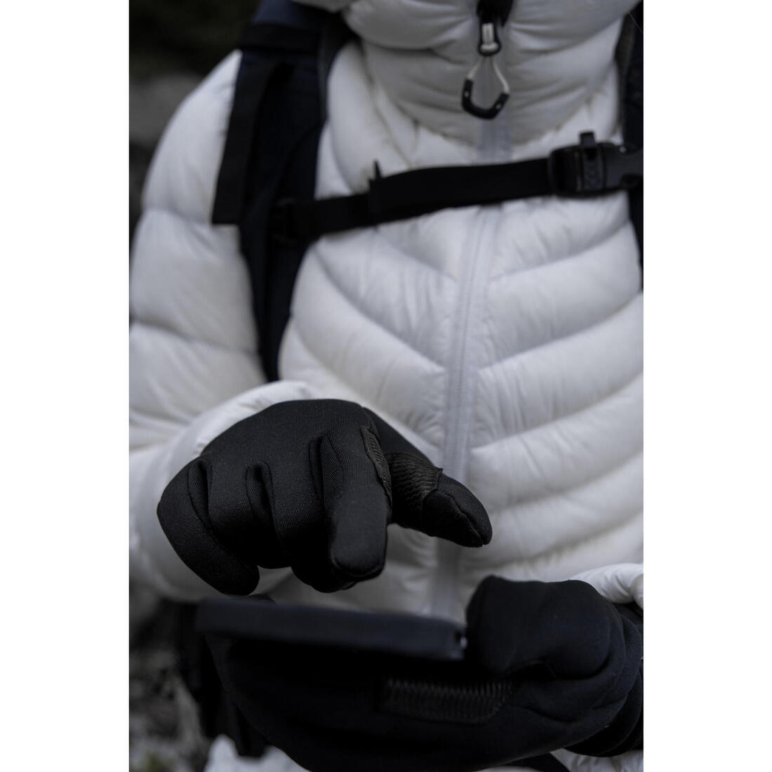 Gants chauds et tactiles de trekking - MT500 noir - adulte