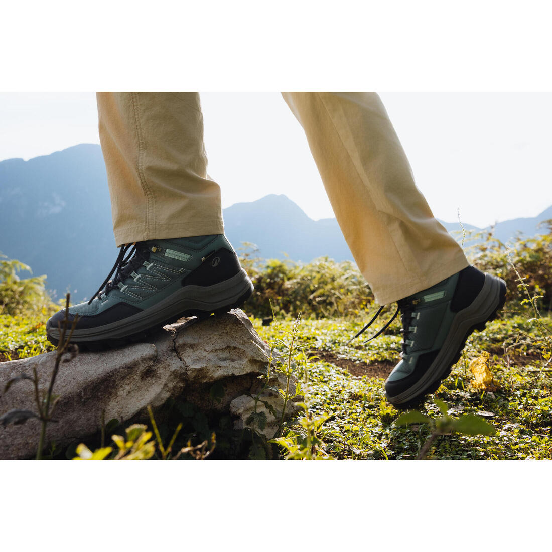 Chaussures de randonnée imperméables femme, MH100