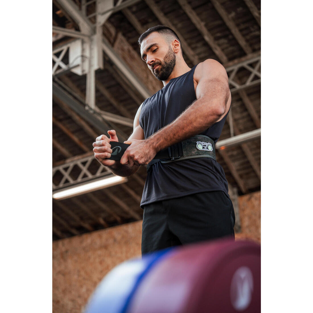 Débardeur de cross training respirant slim col rond homme, noir