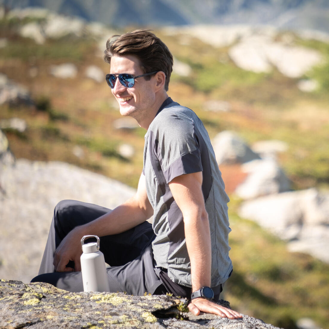 Lunettes de soleil randonnée - MH120A - adulte - catégorie 3 noires