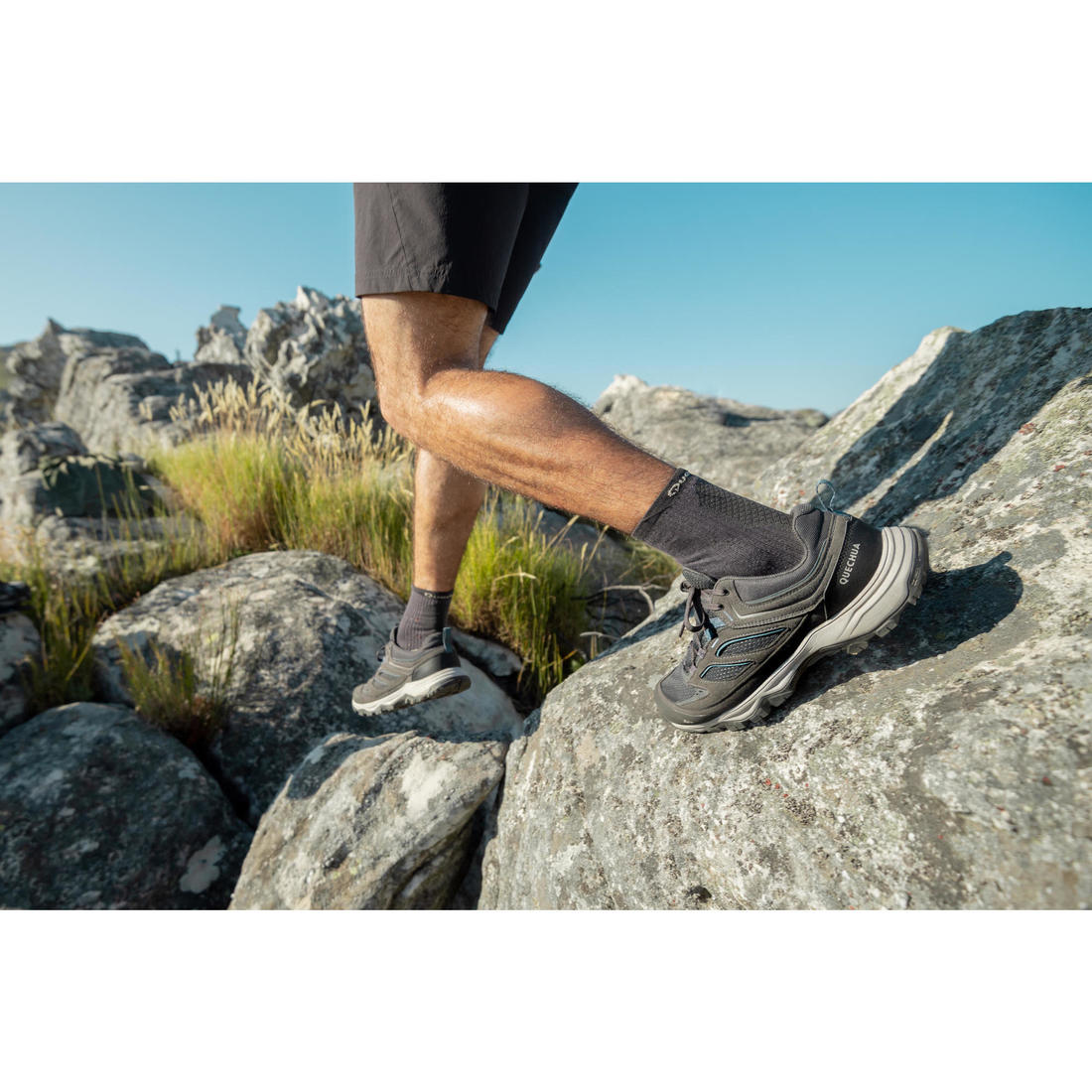 Chaussures de randonnée montagne, homme MH100 gris