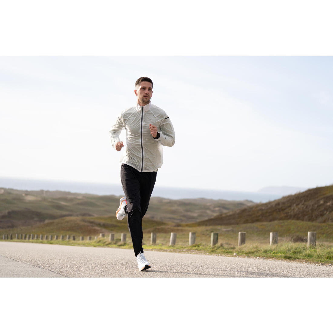 Pantalon de running léger homme - Kiprun run 500 light noir