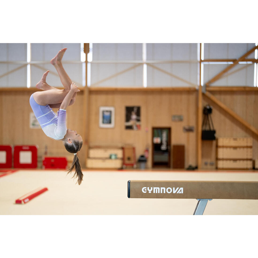 Justaucorps de gym fille manches 3/4, violet lavande pailleté à strass