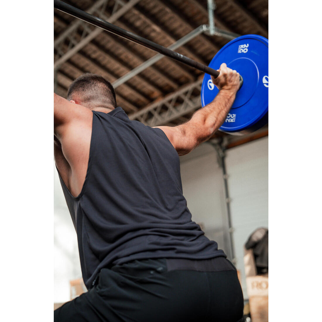 Débardeur de cross training respirant slim col rond homme, noir