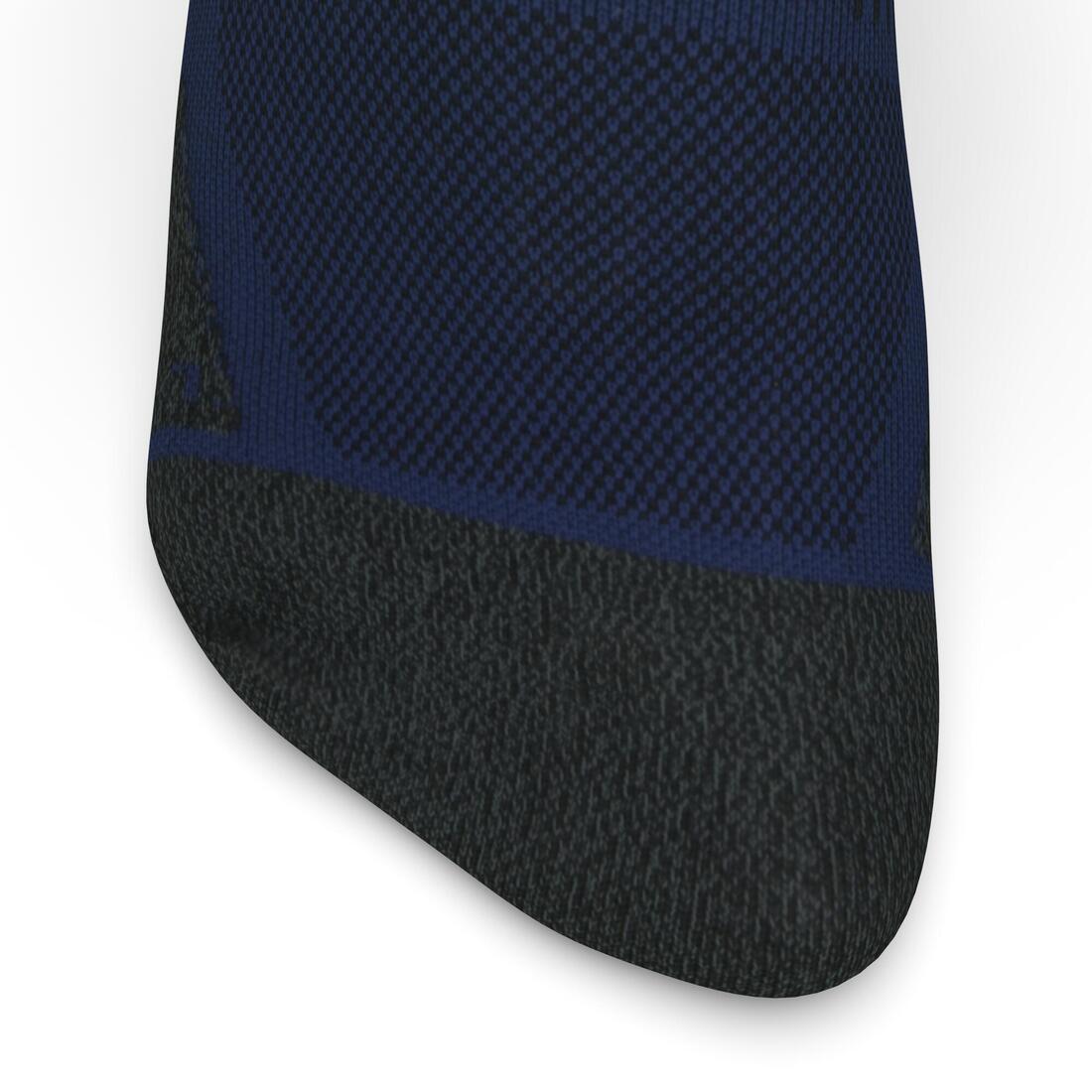CHAUSSETTES DE RUNNING RUN900 FINES INVISIBLES BLEUE