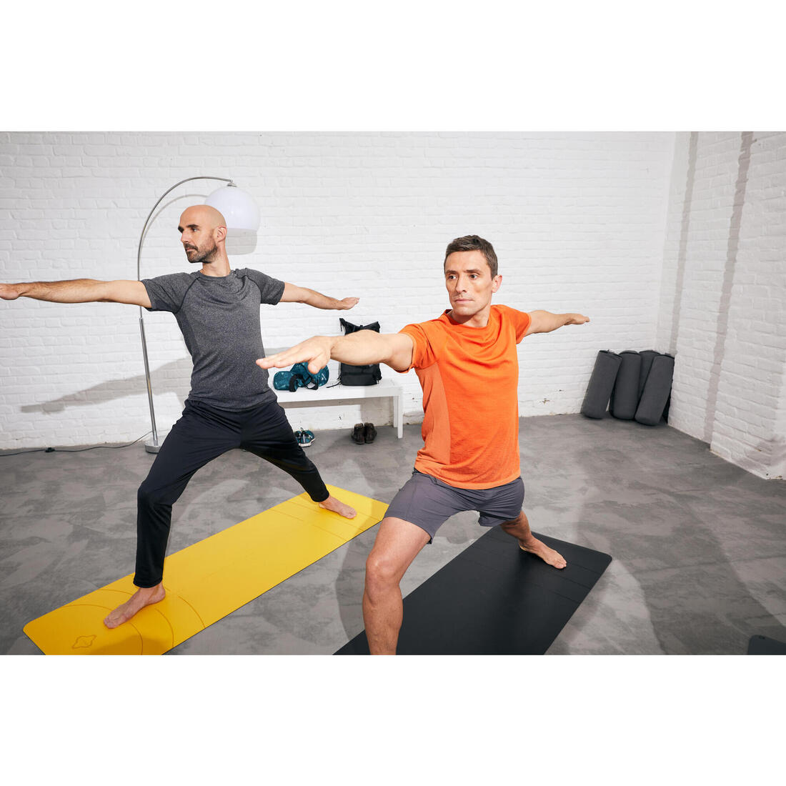 T SHIRT MANCHES COURTES SEAMLESS - SANS COUTURE YOGA DYNAMIQUE HOMME
