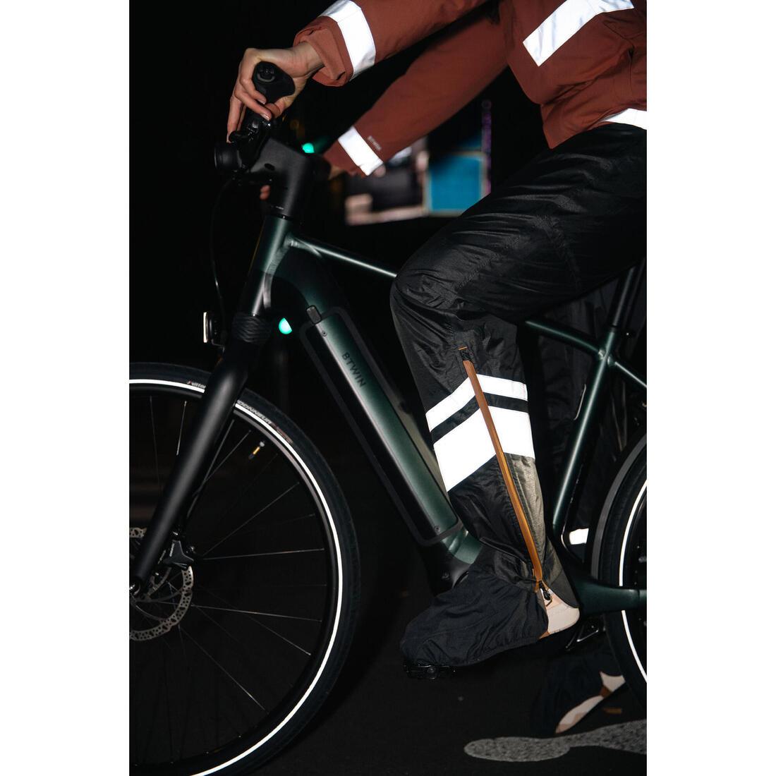 SURPANTALON PLUIE VELO VILLE AVEC COUVRE-CHAUSSURES INTEGREES 540 FEMME NOIR