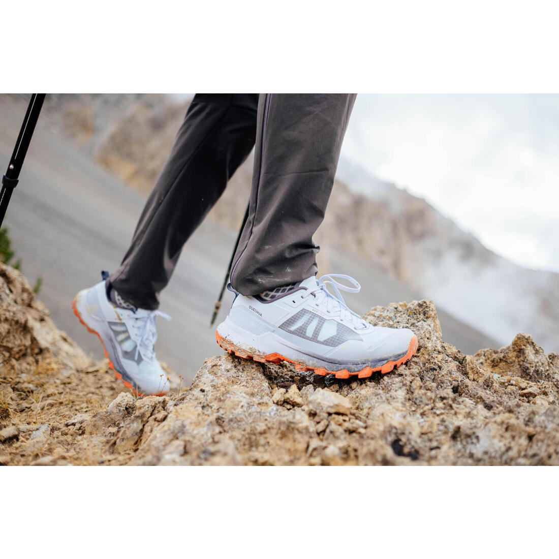 Chaussures de randonnée montagne légères homme, MH500 Light