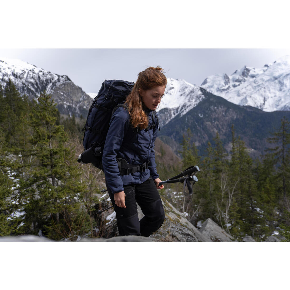 Doudoune de trek synthétique femme, MT50 5°C bleu