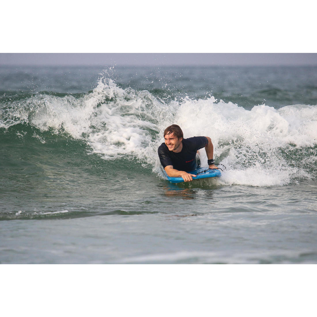 Bodyboard 100 avec leash poignet