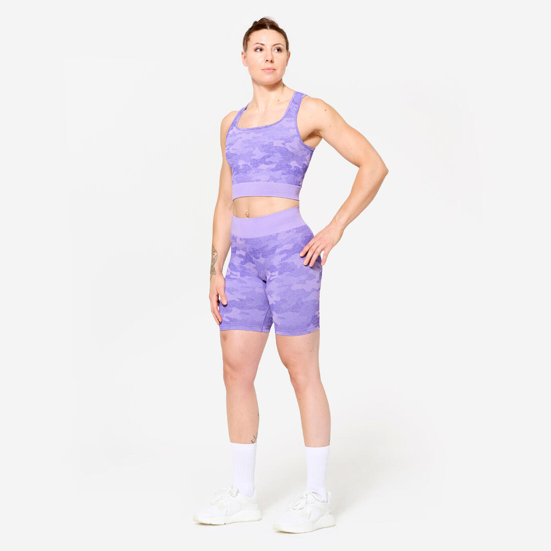 Short de fitness motif camo
