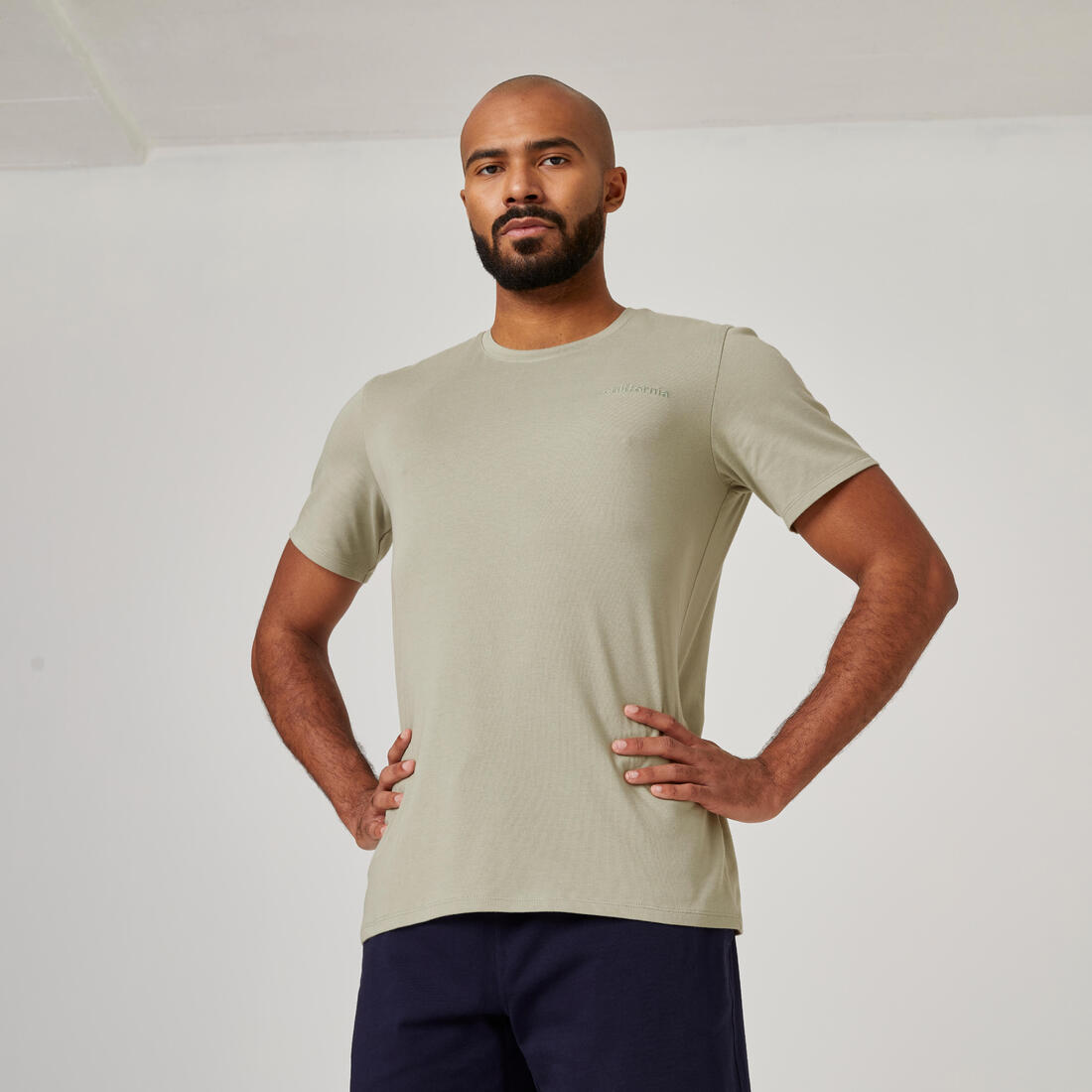 T-shirt fitness manches courtes slim coton col rond homme blanc a imprimé