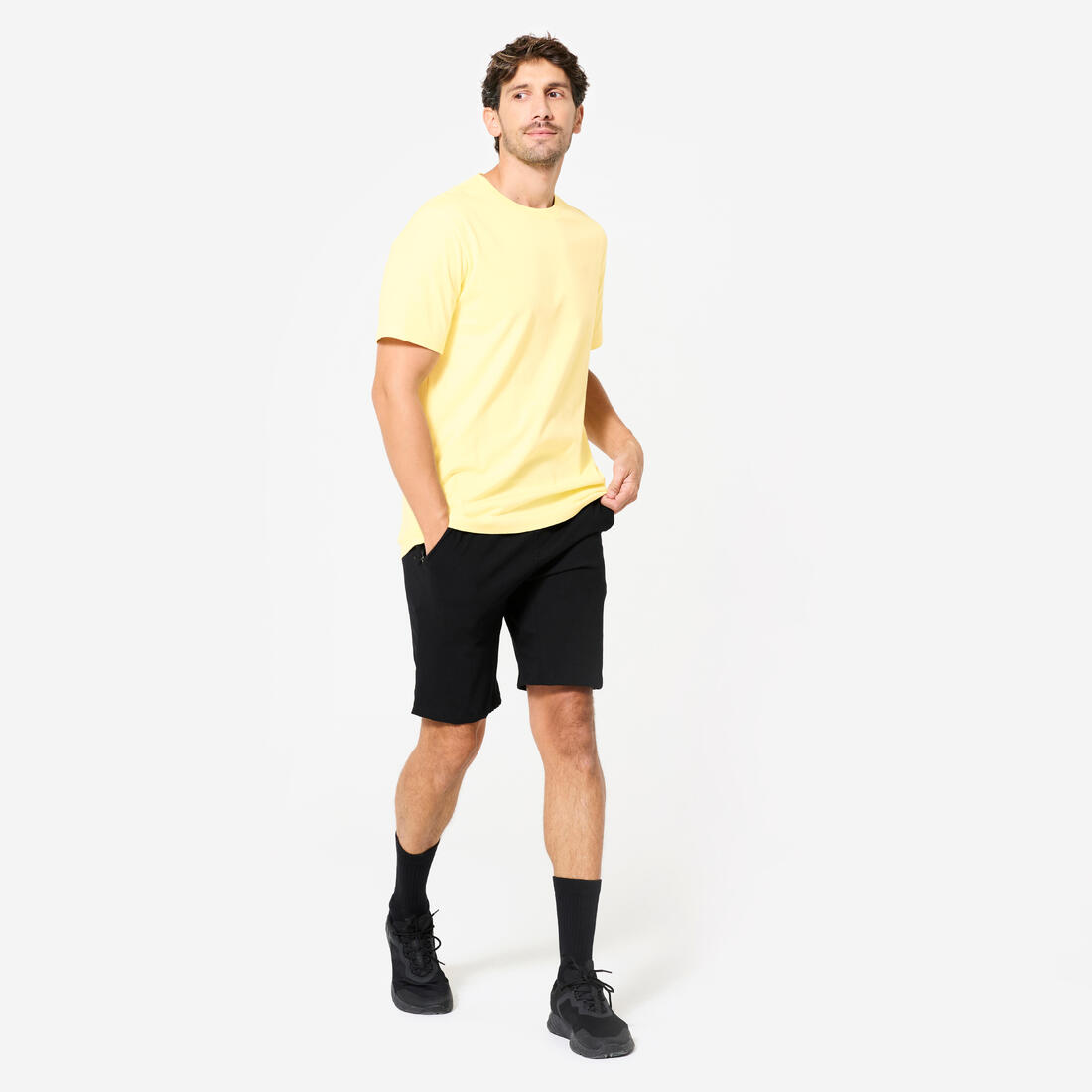 T-shirt fitness homme col rond manches courtes