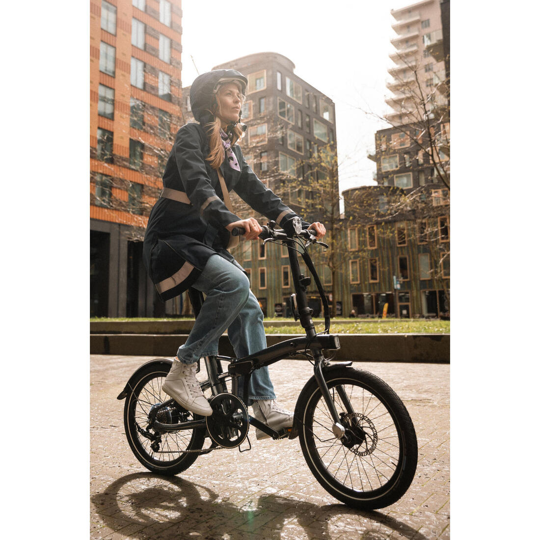 Trench femme imperméable avec capuche - vélo ville