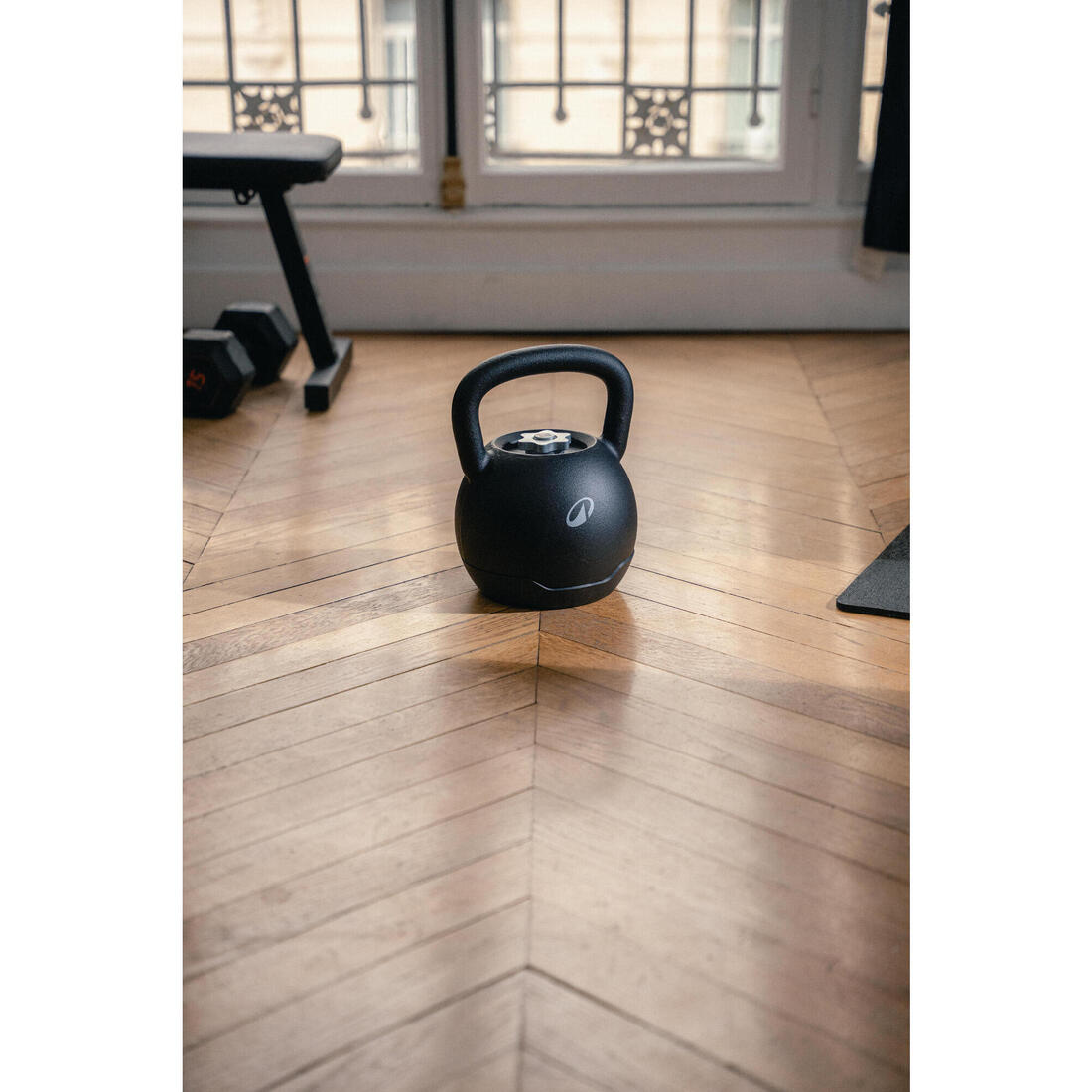 Kettlebell ajustable 12-24kg, base de 12kg, poids additionnels vendus séparément