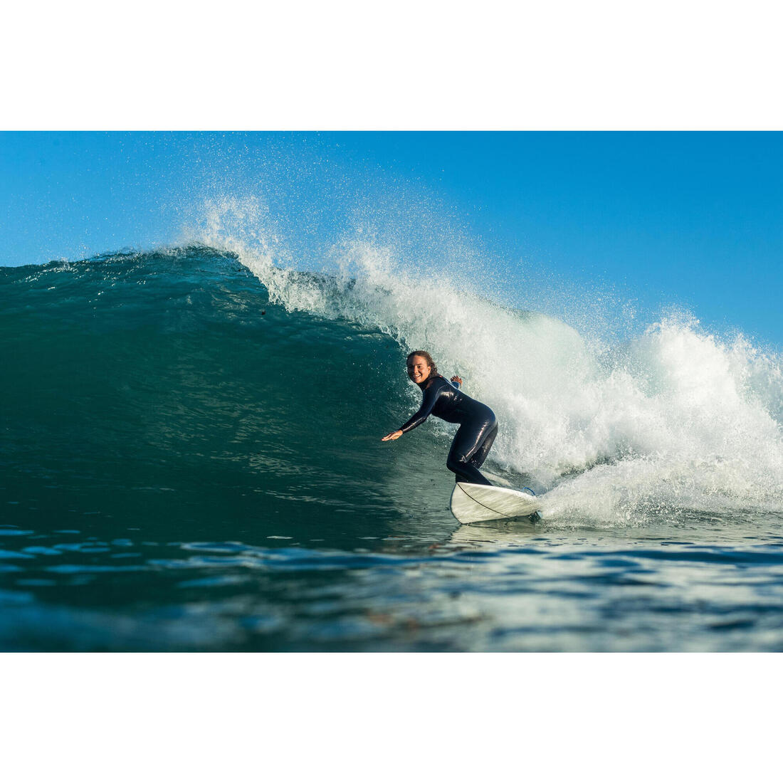 SHORTBOARD 900 6'1" 33 L . Livrée avec 3 ailerons FCS2
