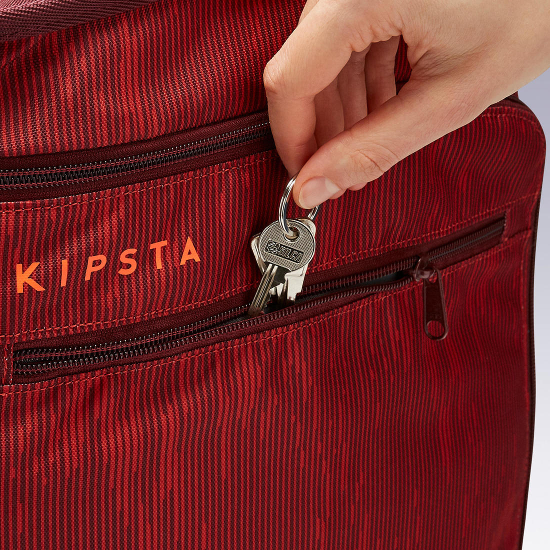 Valise 30L à roulettes - sac de voyage transport cabine - ESSENTIAL noire