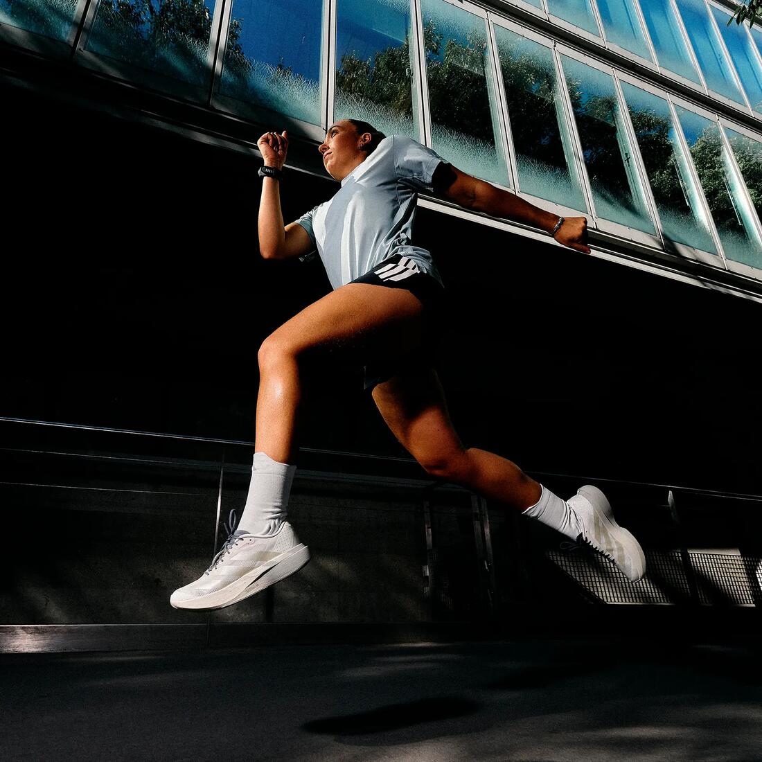 Chaussures running femme, adidas Adizero Evo SL noires et blanches