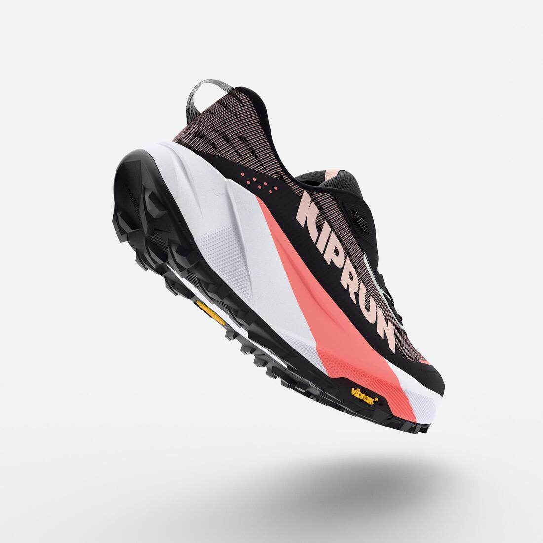 Chaussures de running trail femme, Kiprun kipsummit max gris et