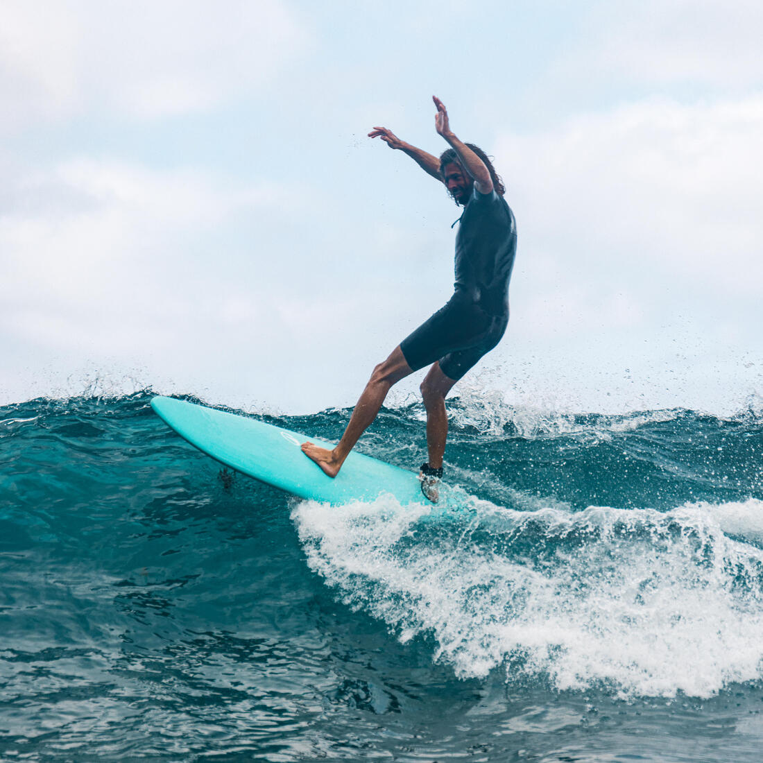Planche de surf en mousse 6'6 swallow tail 55L - turquoise