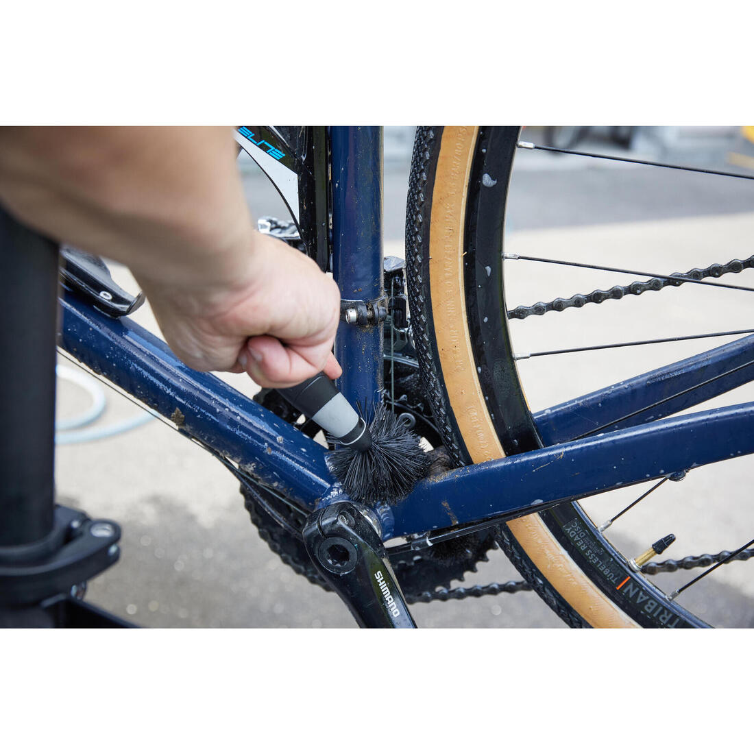 2 brosses nettoyage velo