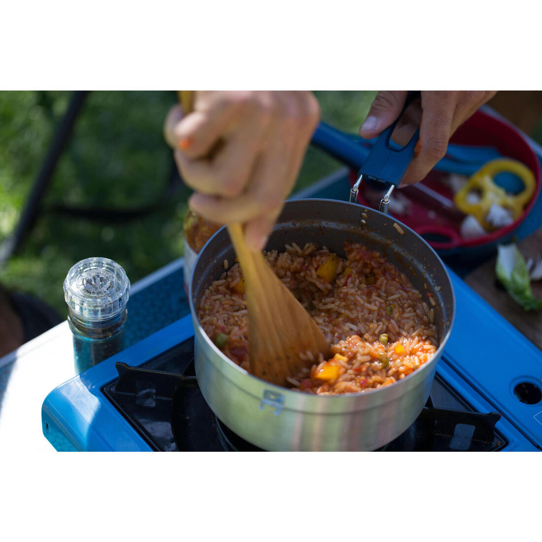 Popote 4 personnes de camping en acier inox + anti-adhésif