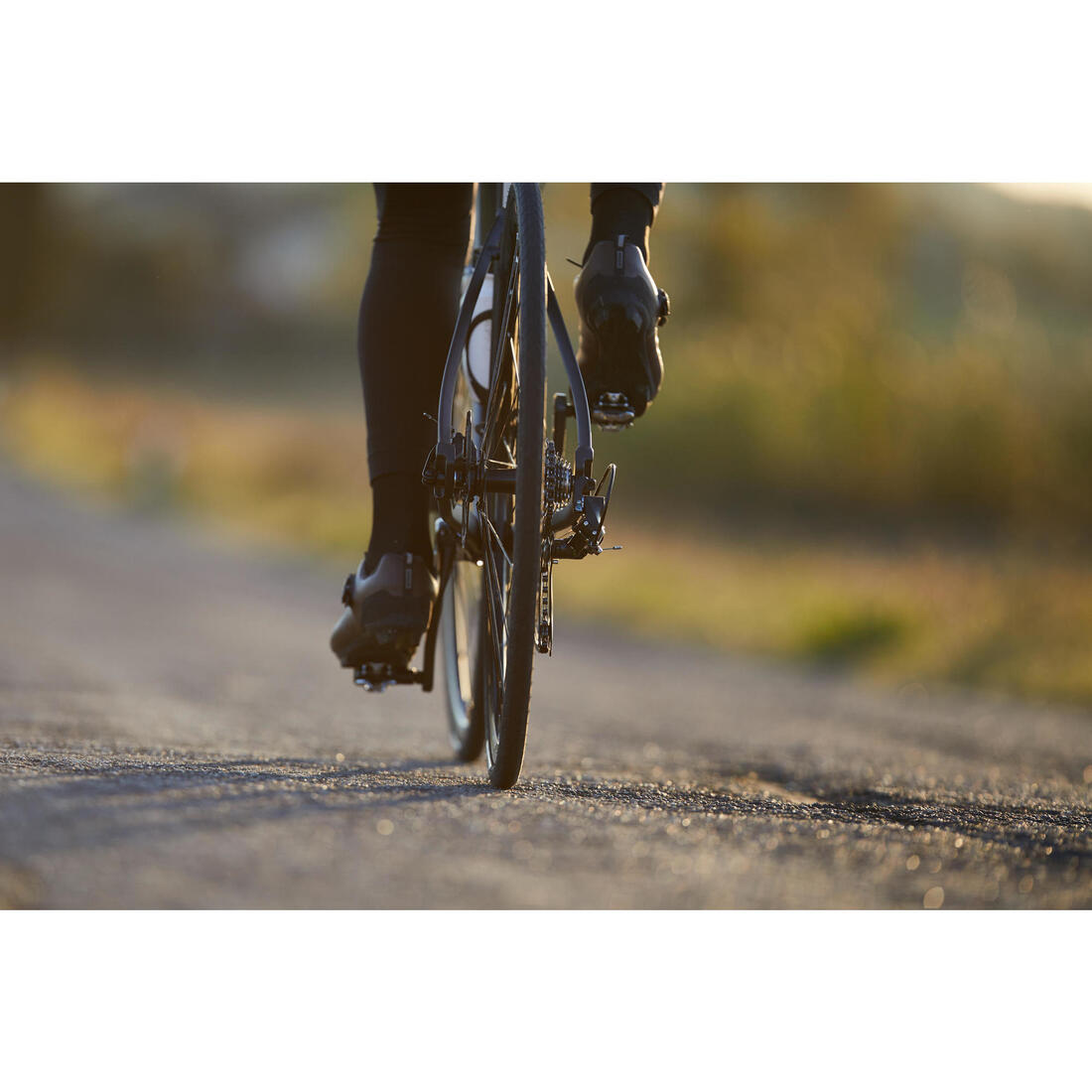 CHAUSSURES VELO GRAVEL ET ROUTE CUIR A LACETS SPD GRVL 520 NOIRE