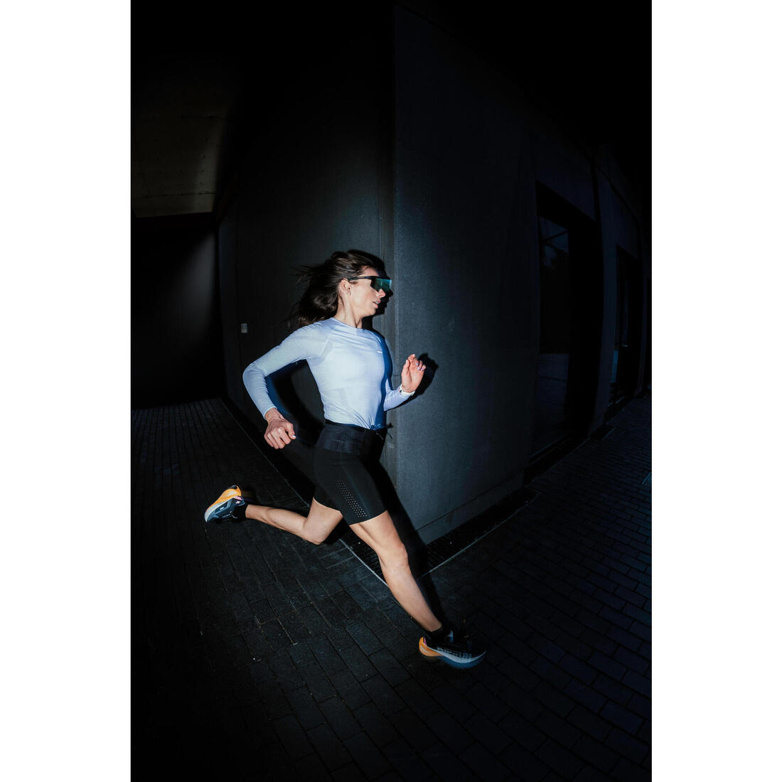 T-Shirt manches longues running Femme sans couture, KIPRUN Run 500 bleu foncé