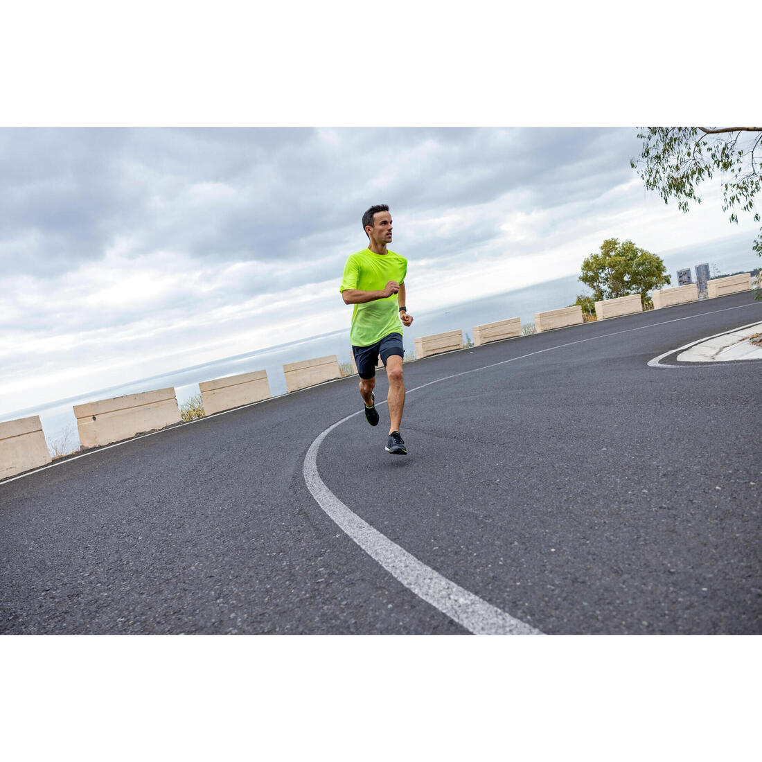 Short 2 en 1 de running Homme - KIPRUN Run 500 Confort Noir