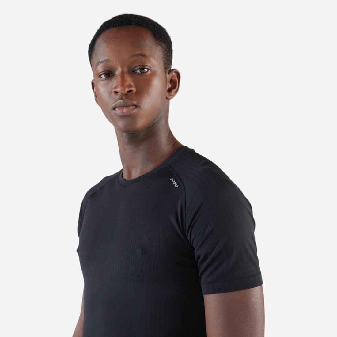 T-SHIRT DE RUNNING 500 CONFORT SLIM SANS COUTURES