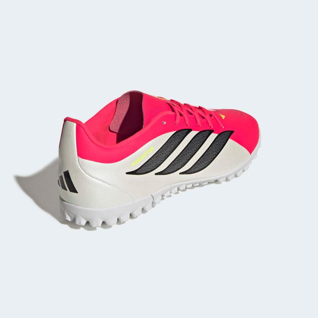 Chaussure Predator Club Turf Adulte
