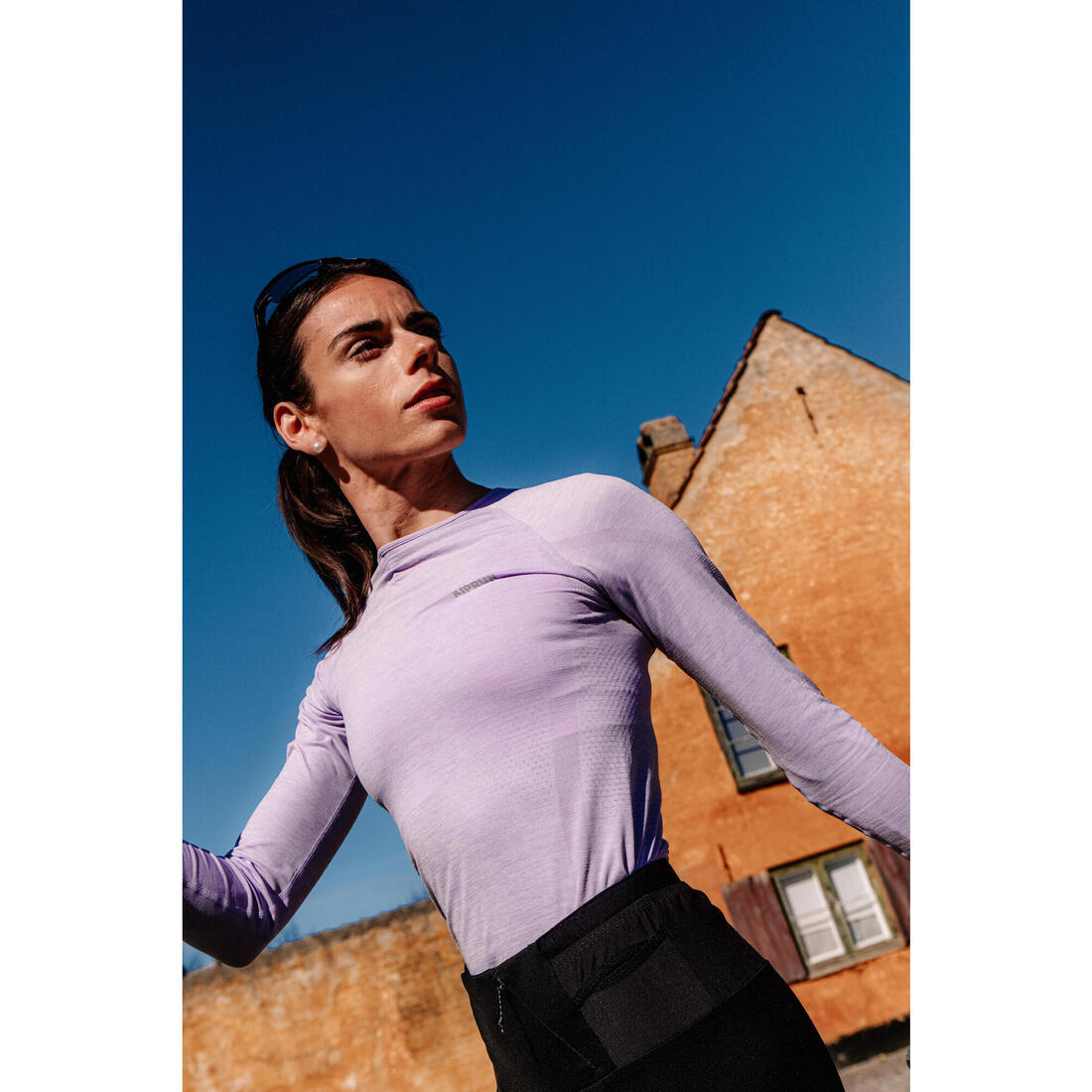 T-Shirt manches longues running Femme sans couture, KIPRUN Run 500 bleu foncé
