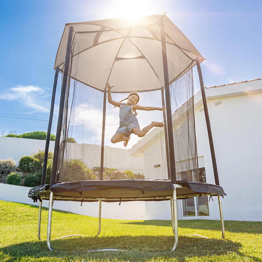 Dôme de protection soleil et pluie pour trampoline 240