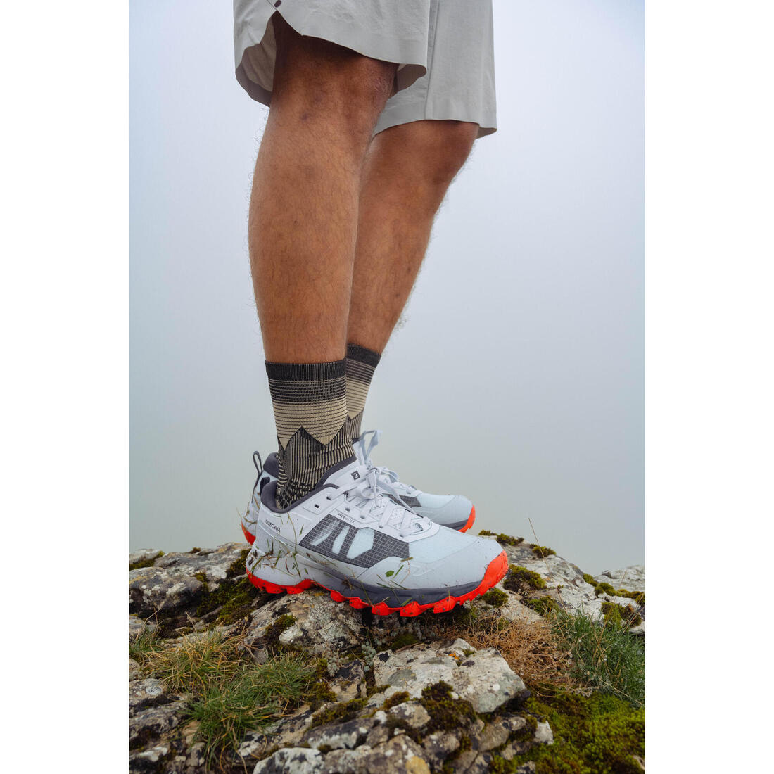 Chaussures de randonnée montagne légères homme, MH500 Light