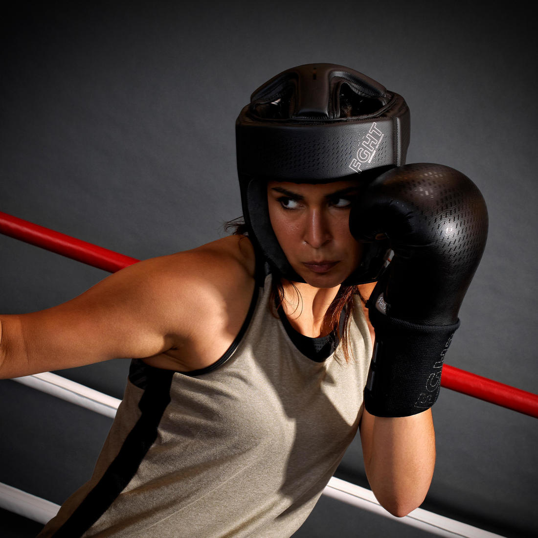 CASQUE DE BOXE ADULTE OUVERT 900 NOIR