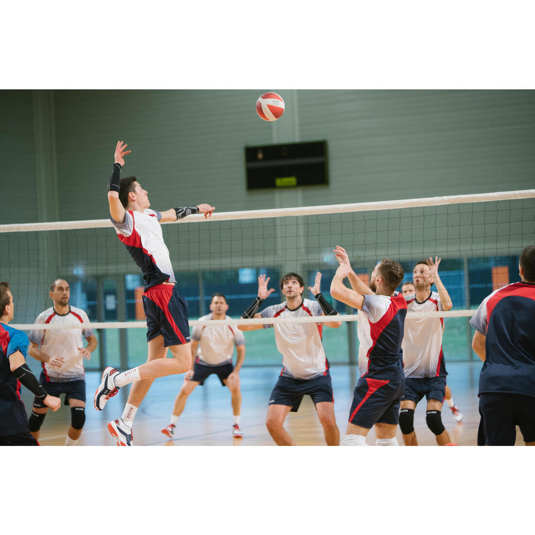 Ballon de volley-ball v900