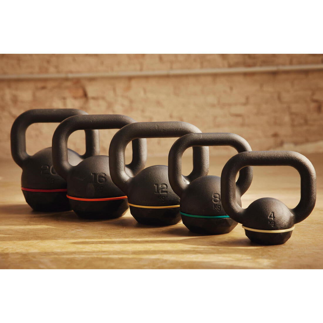 Kettlebell en fonte et base caoutchouc 4 kg, fonte en partie recyclée