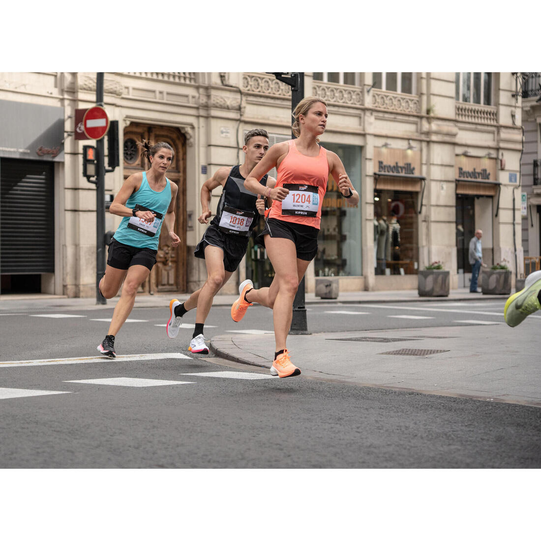 Débardeur running avec brassière intégrée femme - kiprun run 500 confort