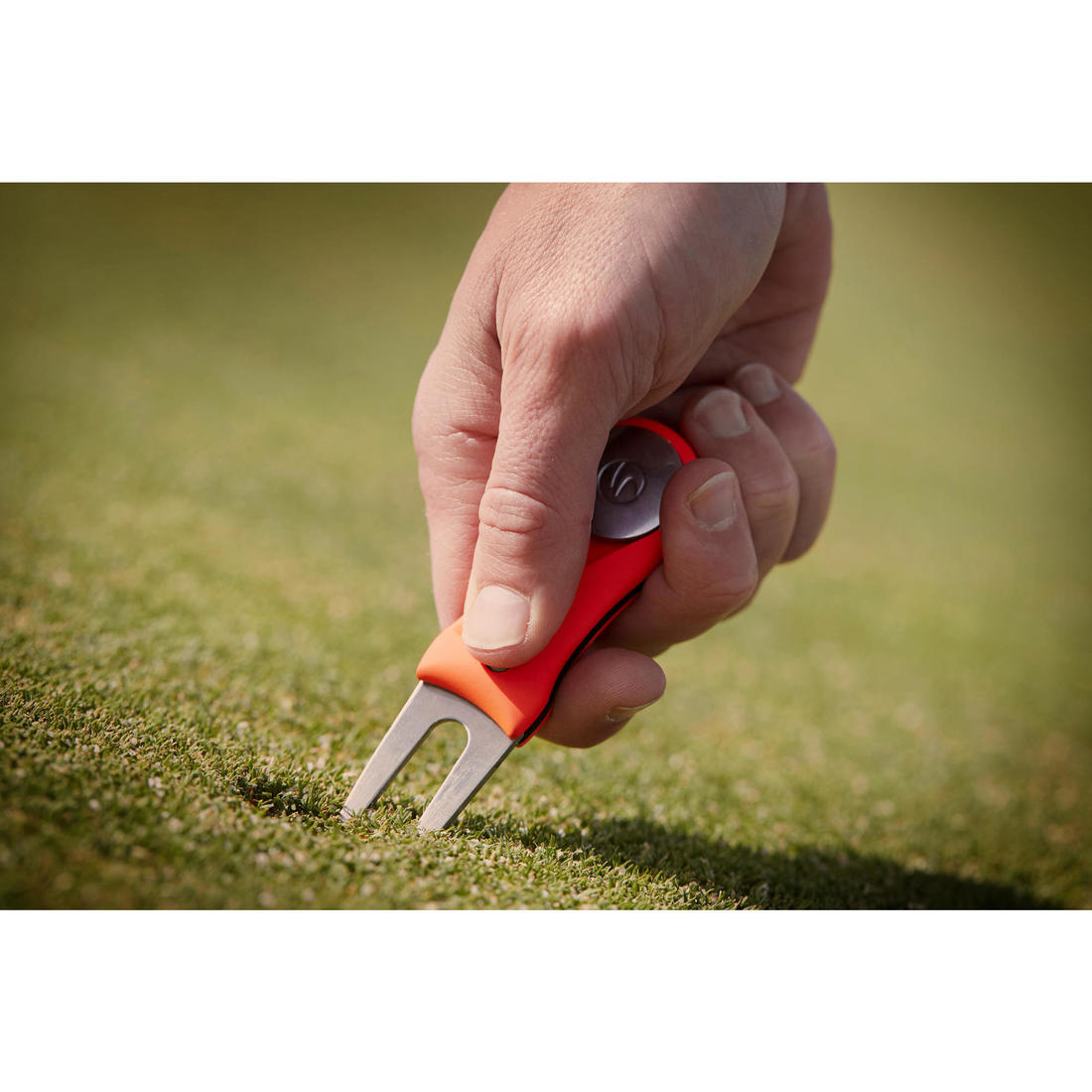 Relève pitch golf automatique - INESIS