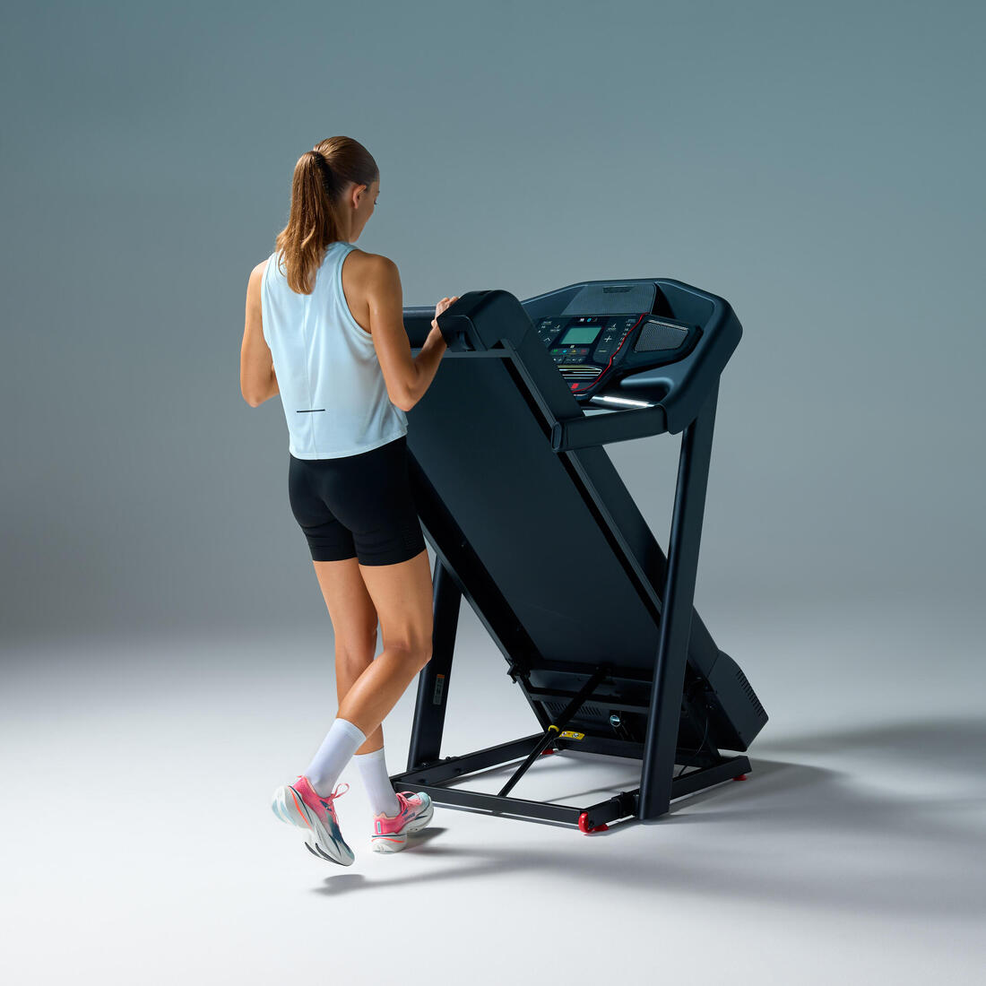Tapis de course pliable et inclinable 18km/h, T900D